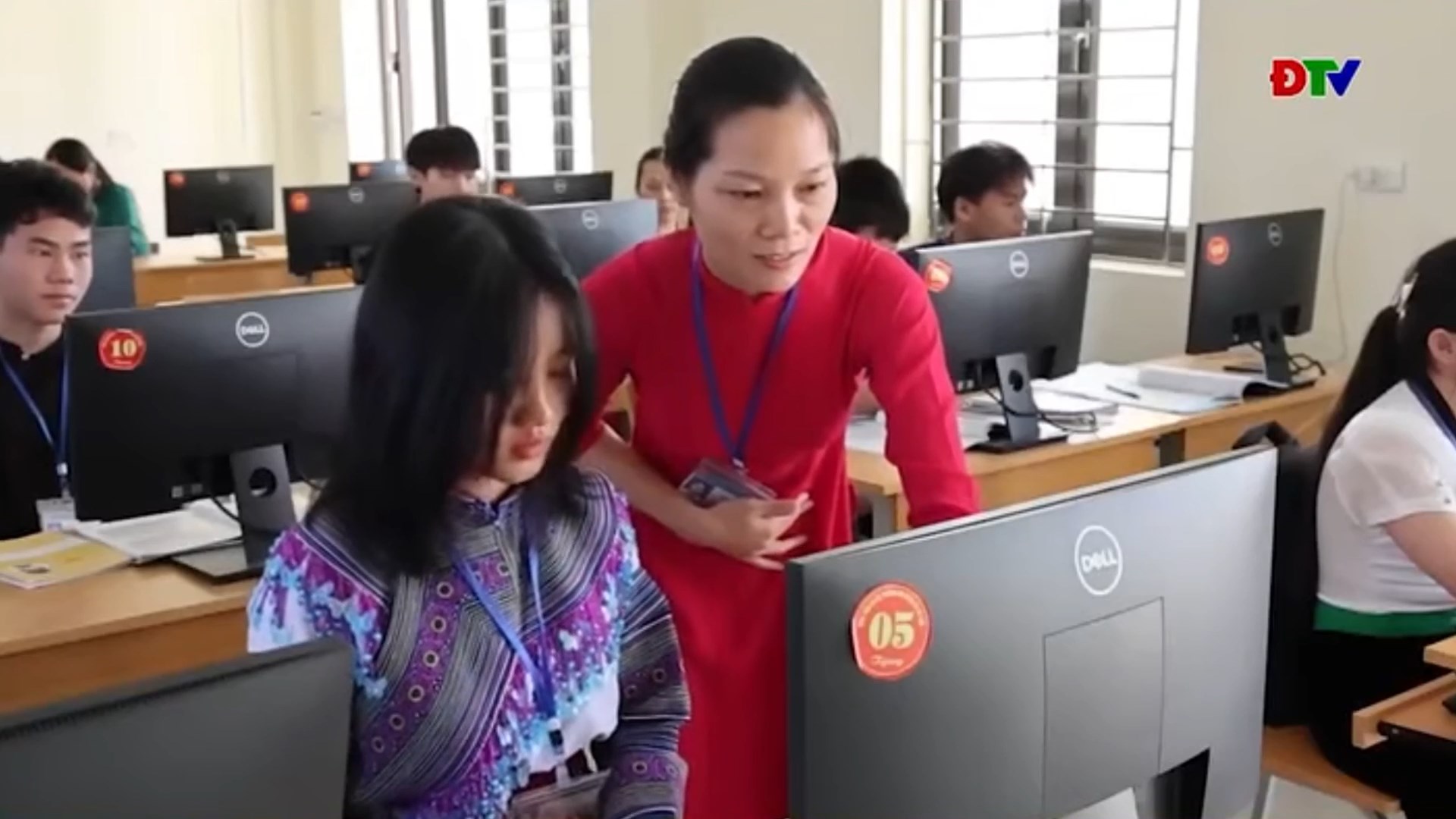 Gi&aacute;o dục th&ocirc;ng minh trong kỷ nguy&ecirc;n số