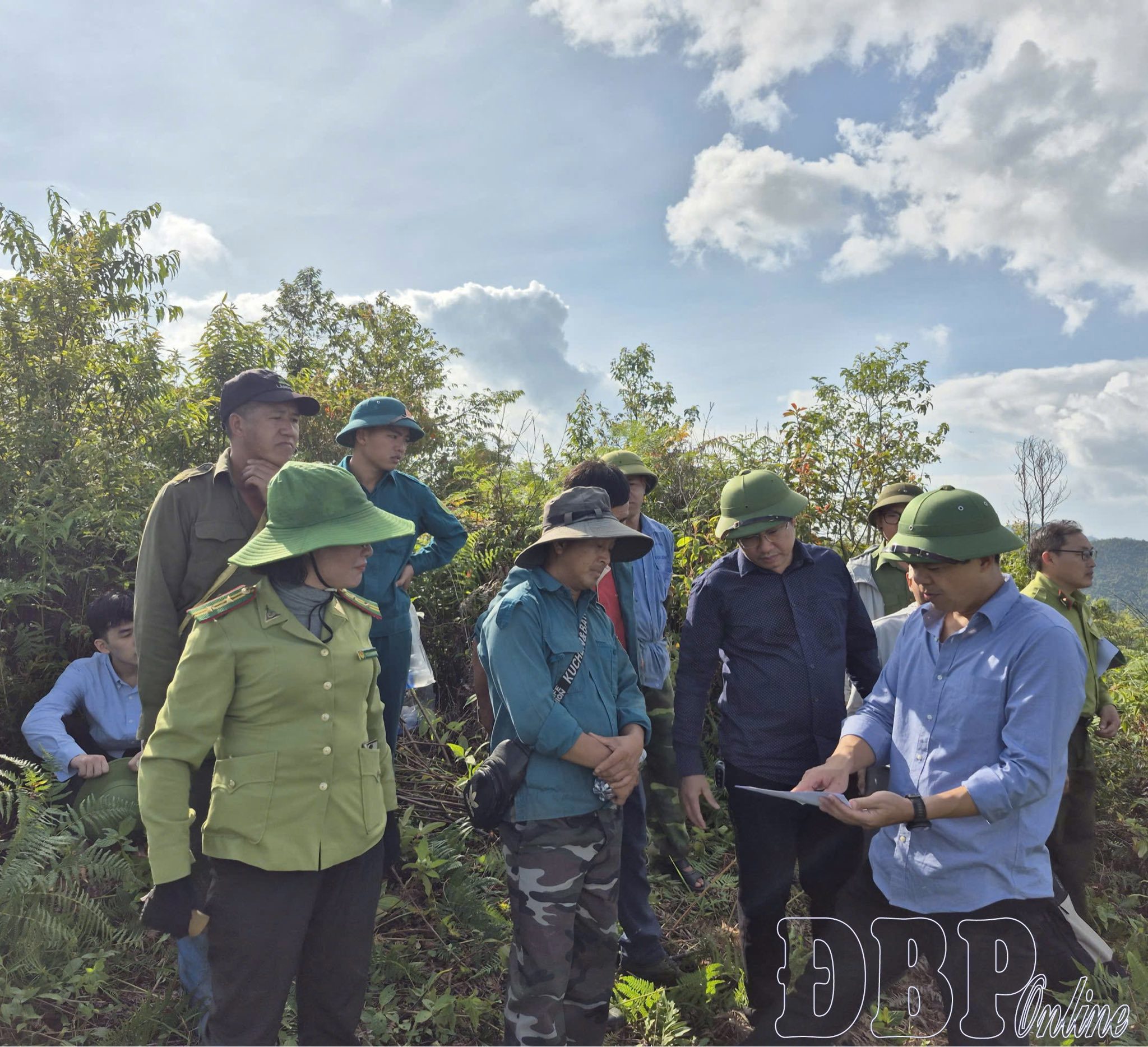 M&ugrave;a canh lửa, giữ rừng