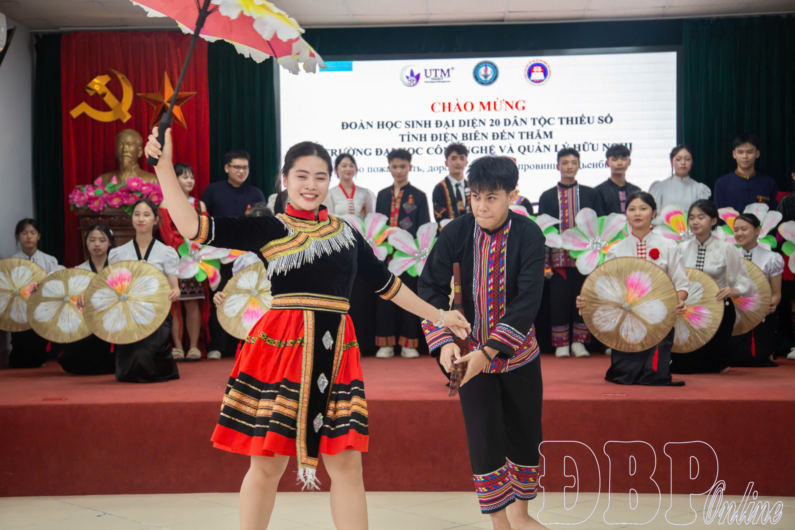 Trường PTDTNT tỉnh Điện Biên sẵn sàng cho hành trình giao lưu văn hóa tại Nga