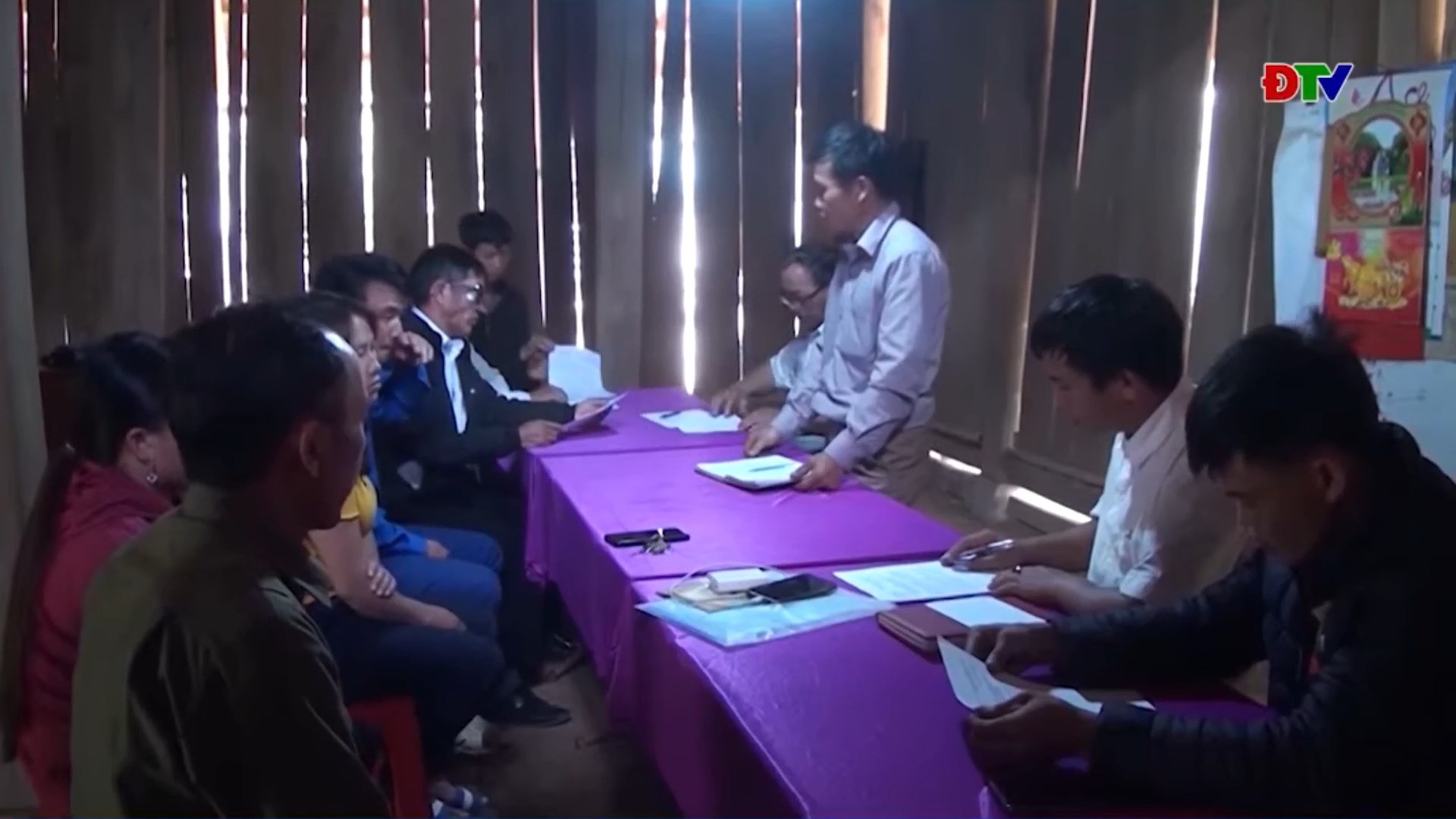 Cử tri Điện Bi&ecirc;n h&aacute;o hức đ&oacute;n chờ ng&agrave;y bầu cử