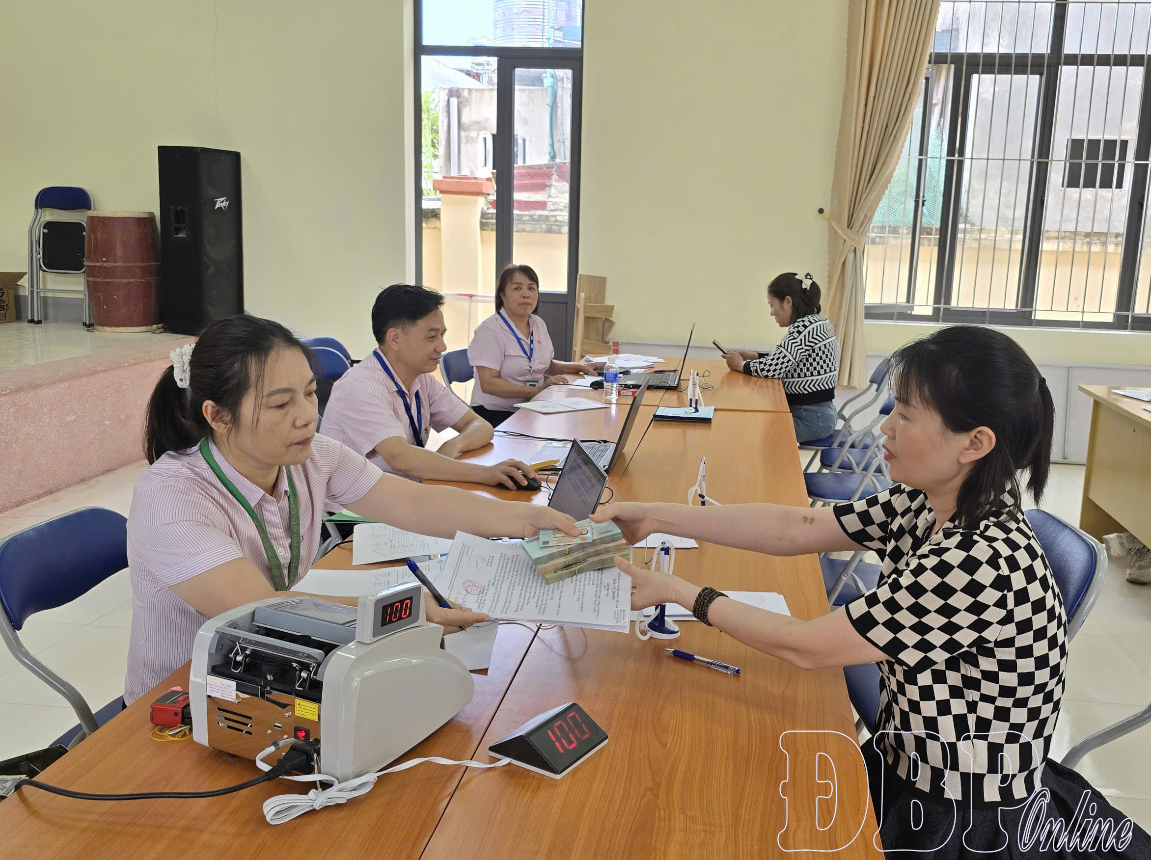 Tiếp sức cho học sinh, sinh vi&ecirc;n theo học ng&agrave;nh STEM