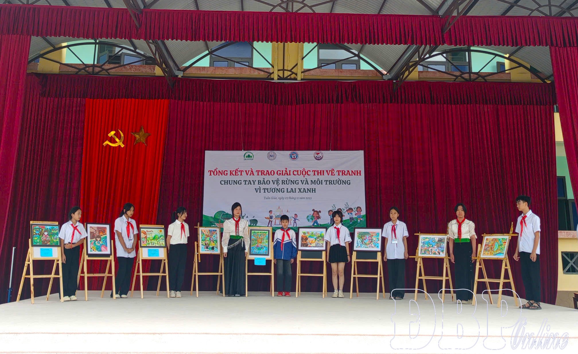 Trao giải Cuộc thi vẽ tranh &ldquo;Chung tay bảo vệ rừng v&agrave; m&ocirc;i trường v&igrave; tương lai xanh&rdquo;